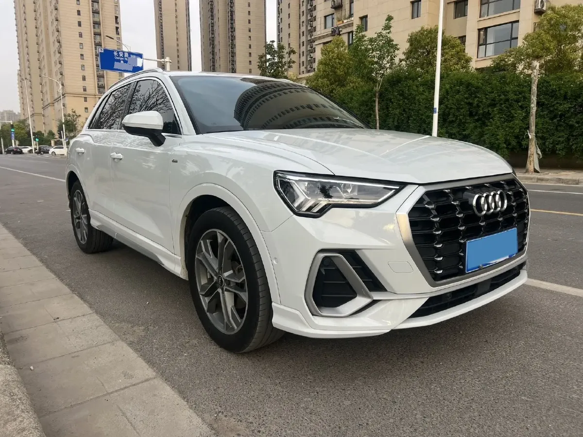 2022 Audi Q3 1.4T 150HP L4 7DCT,autocango,china used car exporter,china ev exporter,chinese used car exporter,chinese used ev exporter