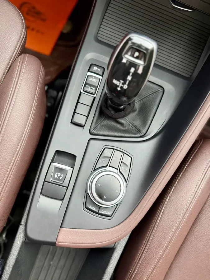 2022 BMW X1 2.0T 192HP L4 7DCT,autocango,china used car exporter,china ev exporter,chinese used car exporter,chinese used ev exporter