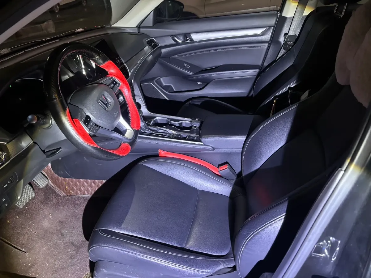 2021 Honda Accord 1.5T 194HP L4 CVT,autocango,china used car exporter,china ev exporter,chinese used car exporter,chinese used ev exporter