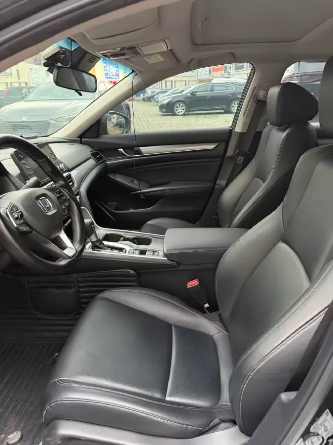 2021 Honda Accord 1.5T 194HP L4 CVT,autocango,china used car exporter,china ev exporter,chinese used car exporter,chinese used ev exporter