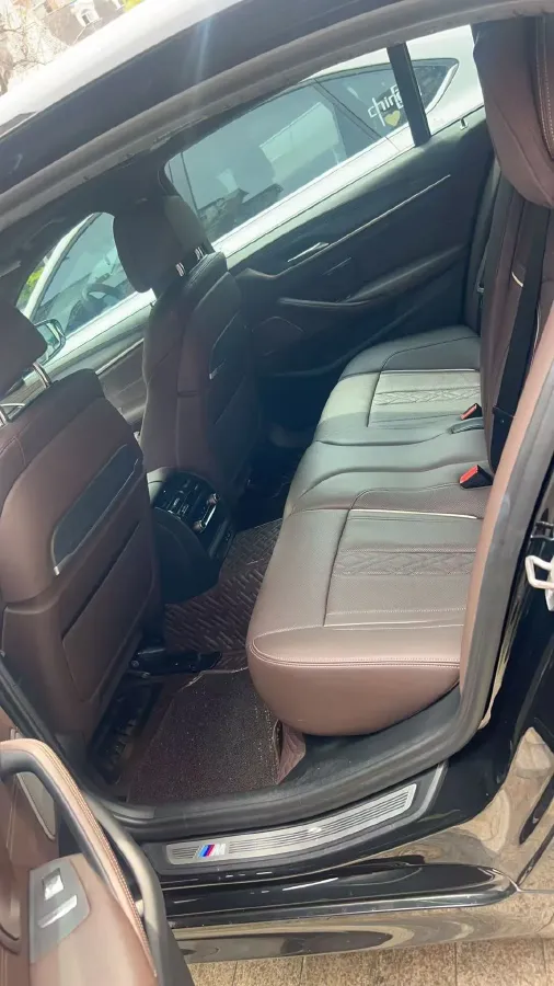 2021 BMW 5 Series 2.0T 252HP L4 8AT,autocango,china used car exporter,china ev exporter,chinese used car exporter,chinese used ev exporter