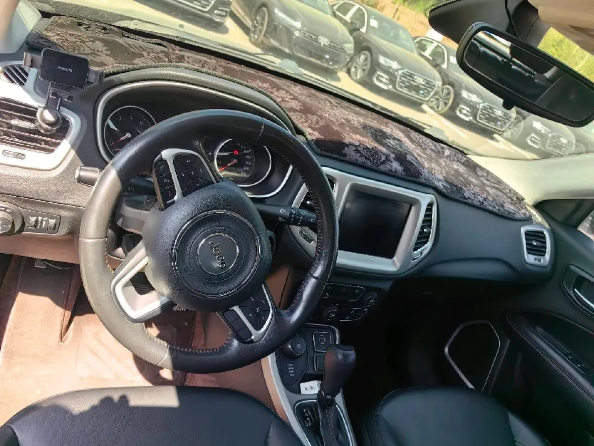 2017 Jeep Compass 1.4T 165HP L4 7DCT,autocango,china used car exporter,china ev exporter,chinese used car exporter,chinese used ev exporter