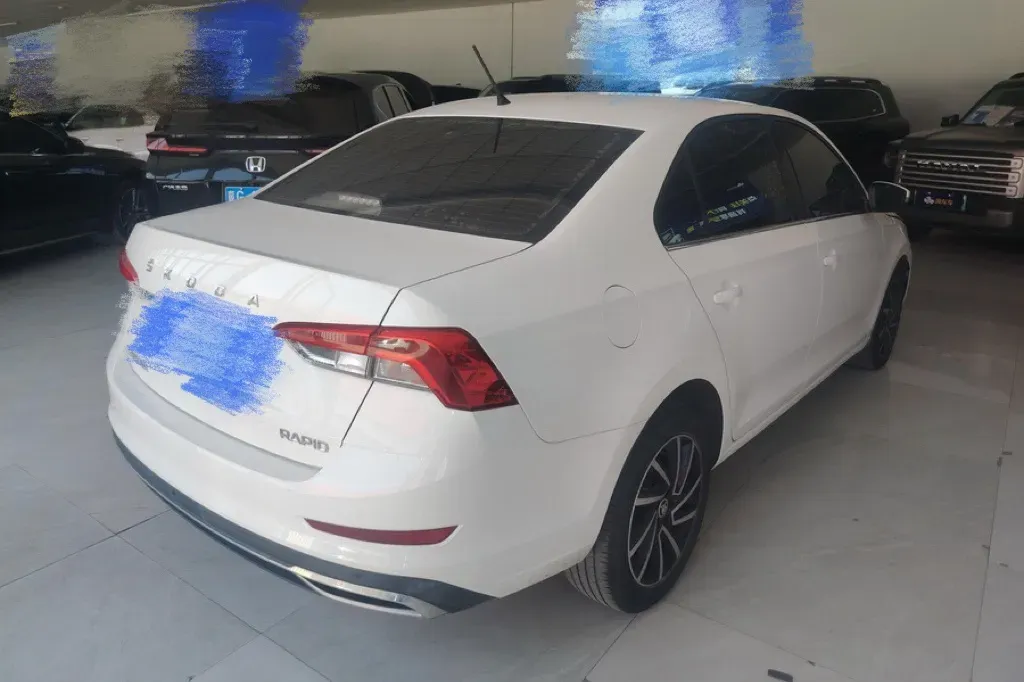 2022 Skoda Rapid 1.5L 112HP L4 6AT,autocango,china used car exporter,china ev exporter,chinese used car exporter,chinese used ev exporter