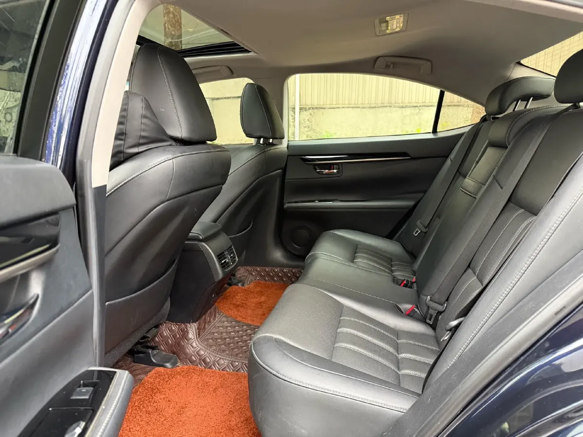 2017 Lexus ES 2.0L 167HP L4 6AT,autocango,china used car exporter,china ev exporter,chinese used car exporter,chinese used ev exporter