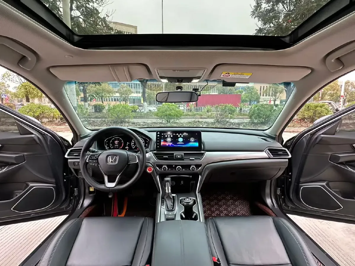 2022 Honda Accord 1.5T 194HP L4 CVT,autocango,china used car exporter,china ev exporter,chinese used car exporter,chinese used ev exporter