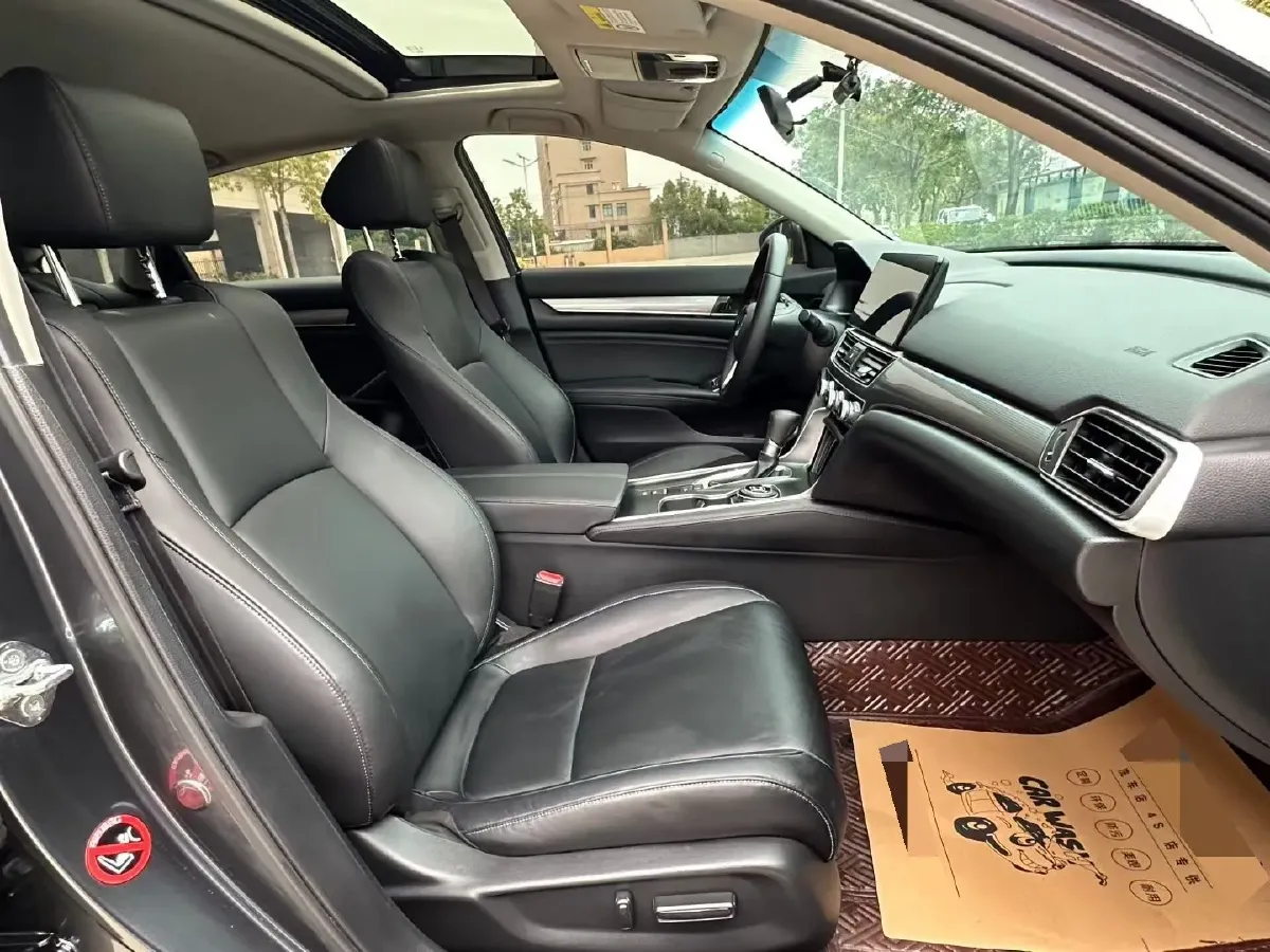 2022 Honda Accord 1.5T 194HP L4 CVT,autocango,china used car exporter,china ev exporter,chinese used car exporter,chinese used ev exporter