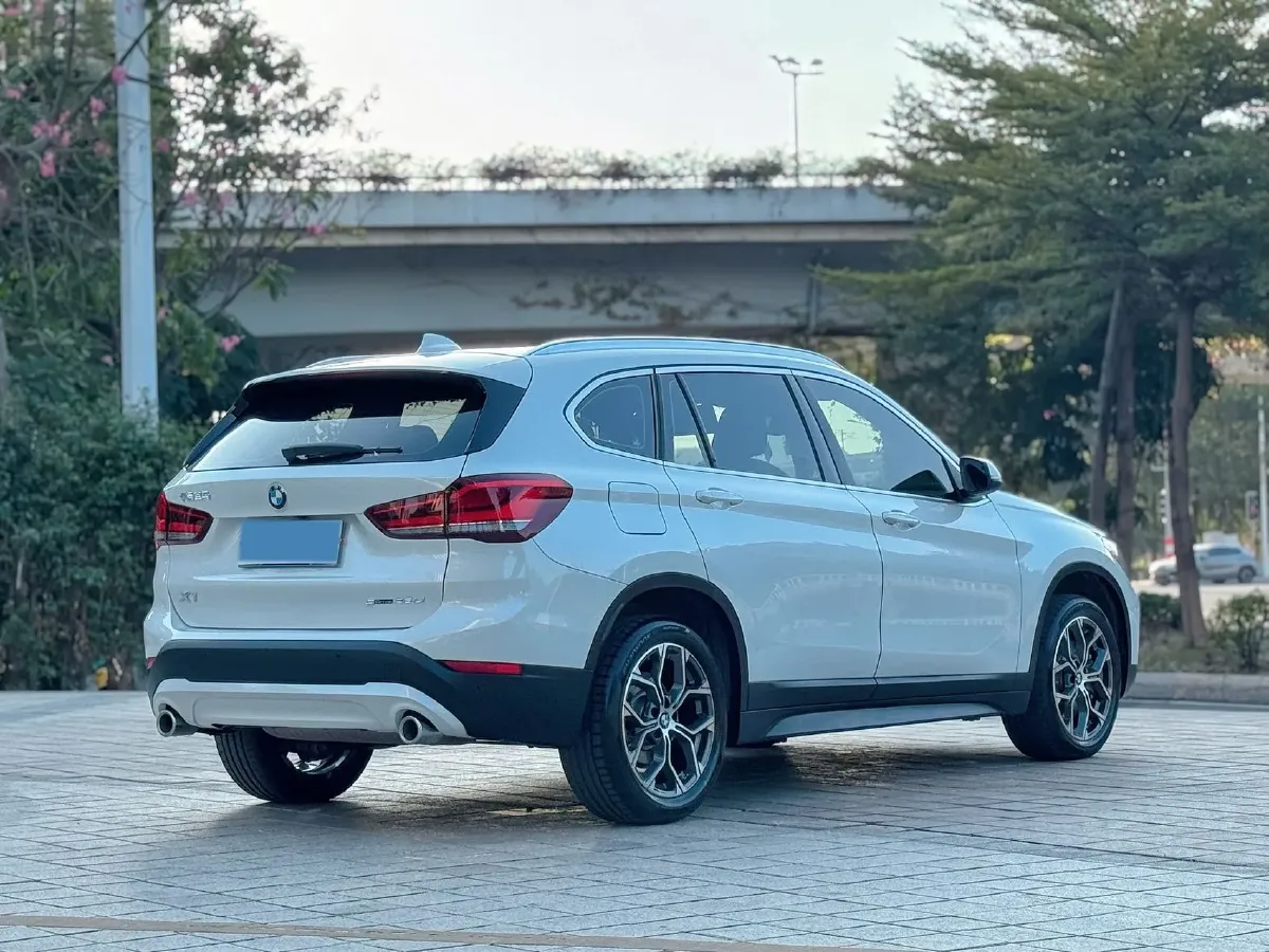 2021 BMW X1 2.0T 192HP L4 7DCT,autocango,china used car exporter,china ev exporter,chinese used car exporter,chinese used ev exporter