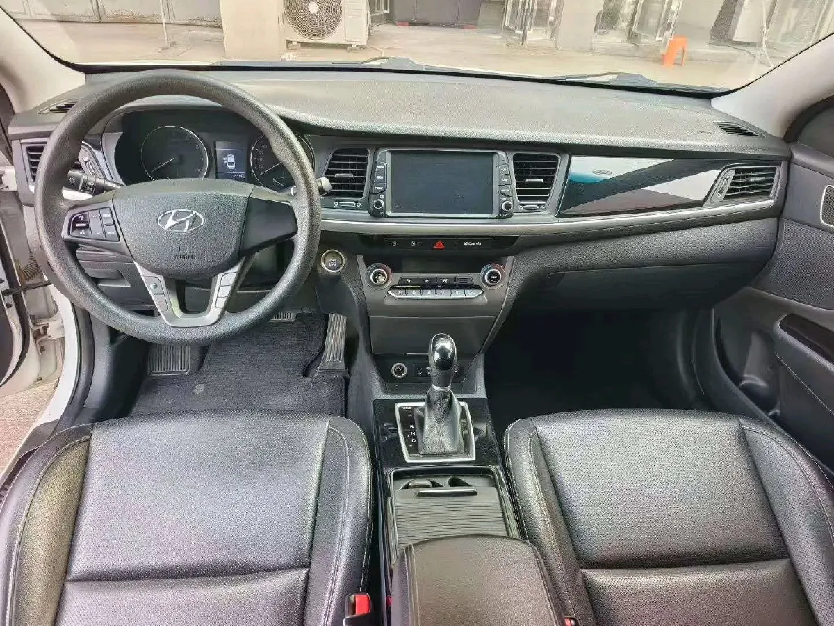 2017 Hyundai Mistra 1.6T 175HP L4 7DCT,autocango,china used car exporter,china ev exporter,chinese used car exporter,chinese used ev exporter