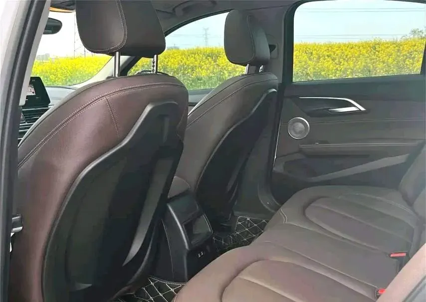 2023 BMW 1 Series 1.5T 136HP L3 7DCT,autocango,china used car exporter,china ev exporter,chinese used car exporter,chinese used ev exporter