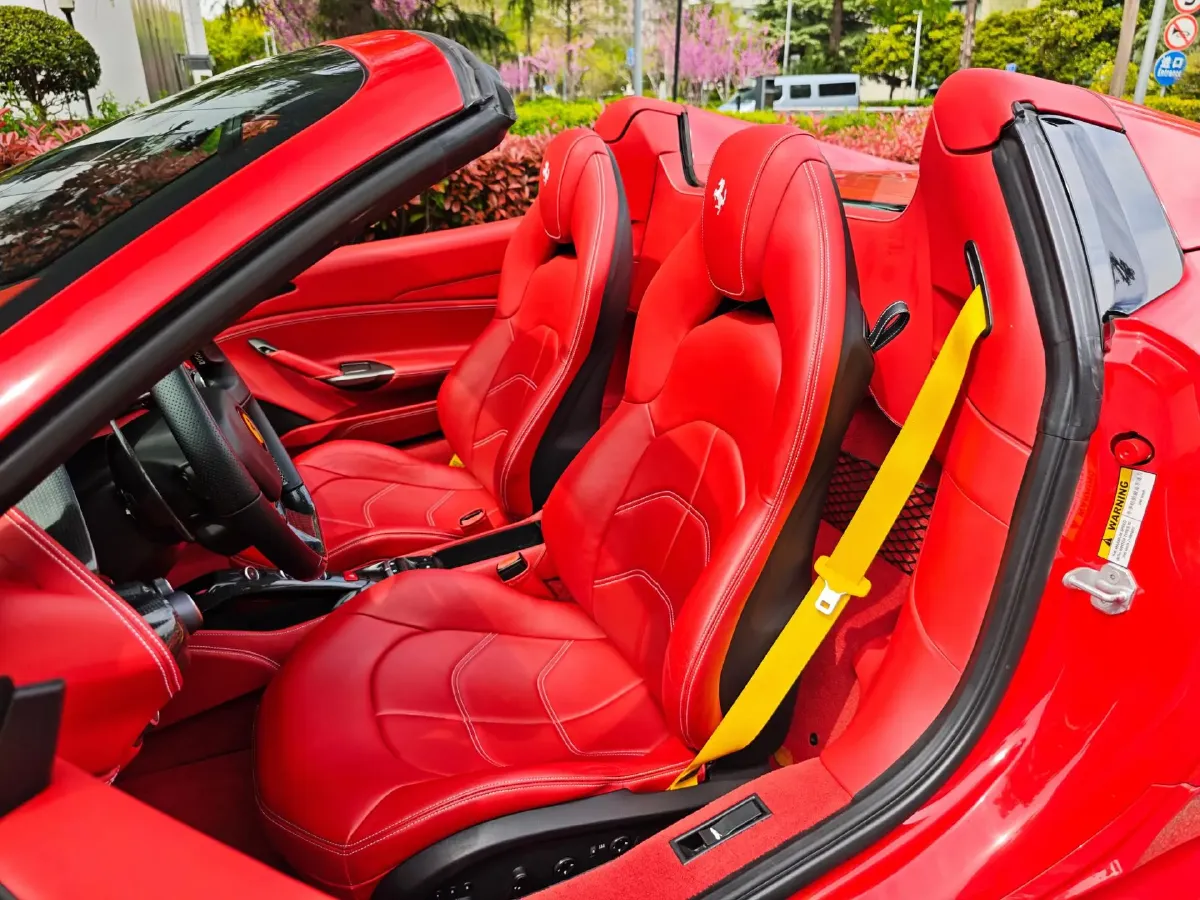 2015 Ferrari 488 3.9T 670HP V8 7DCT,autocango,china used car exporter,china ev exporter,chinese used car exporter,chinese used ev exporter