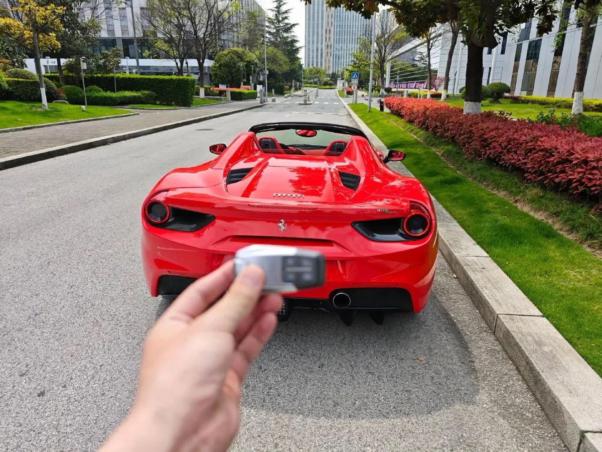 2015 Ferrari 488 3.9T 670HP V8 7DCT,autocango,china used car exporter,china ev exporter,chinese used car exporter,chinese used ev exporter