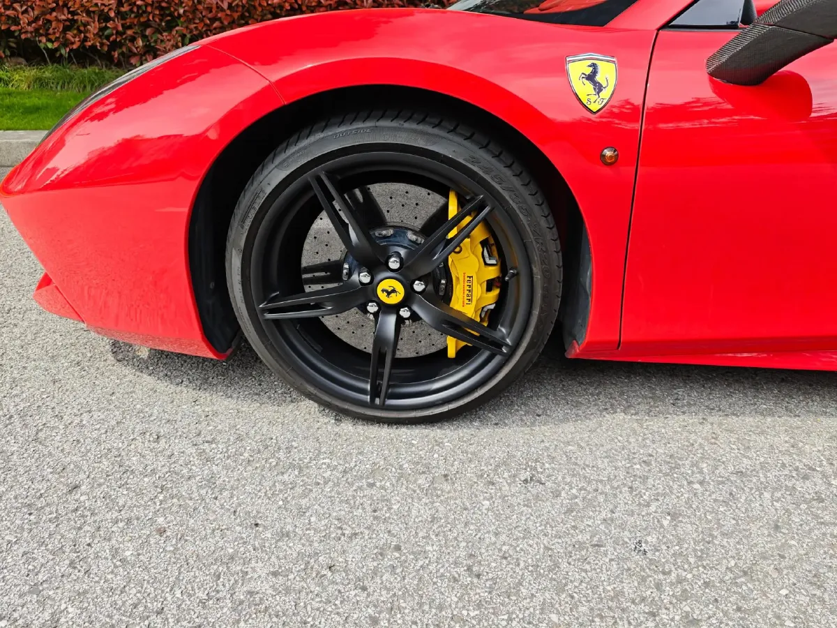 2015 Ferrari 488 3.9T 670HP V8 7DCT,autocango,china used car exporter,china ev exporter,chinese used car exporter,chinese used ev exporter