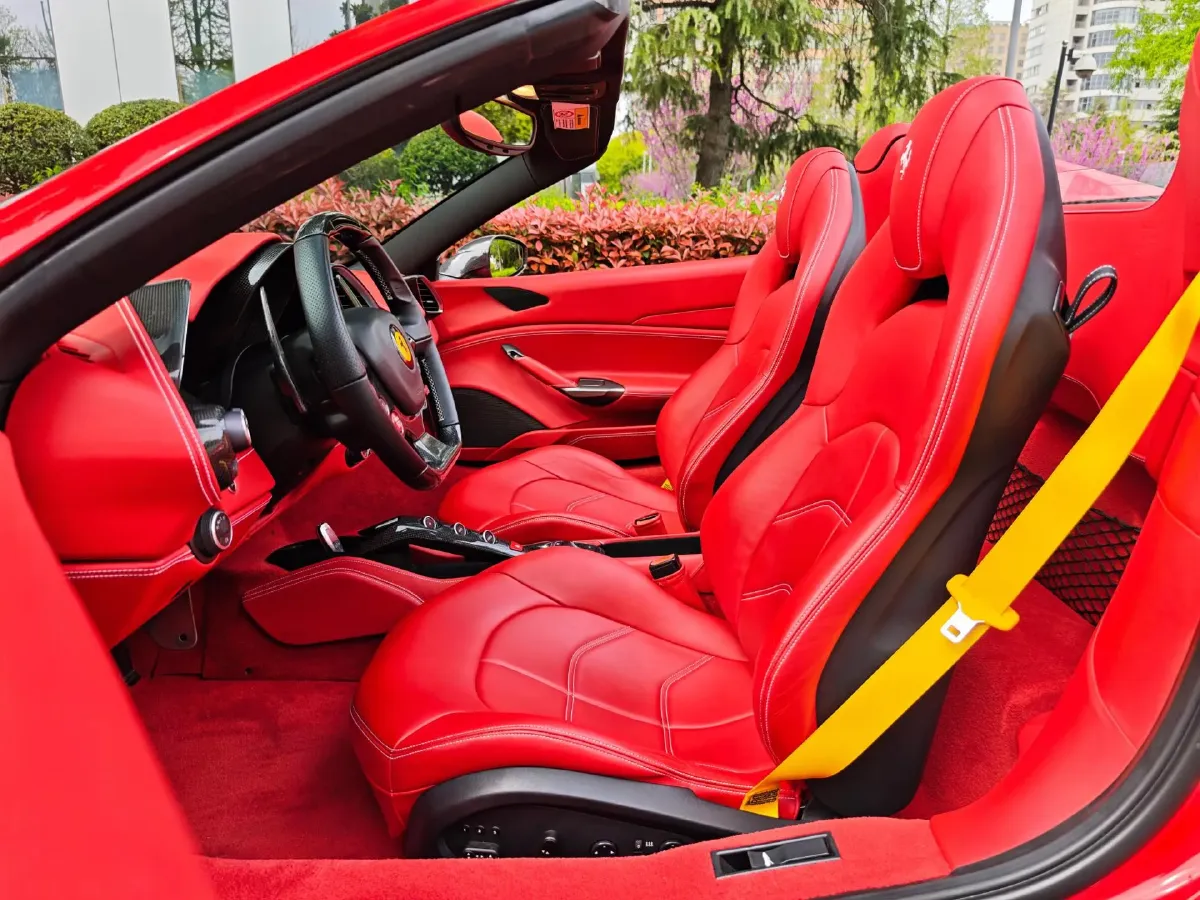 2015 Ferrari 488 3.9T 670HP V8 7DCT,autocango,china used car exporter,china ev exporter,chinese used car exporter,chinese used ev exporter