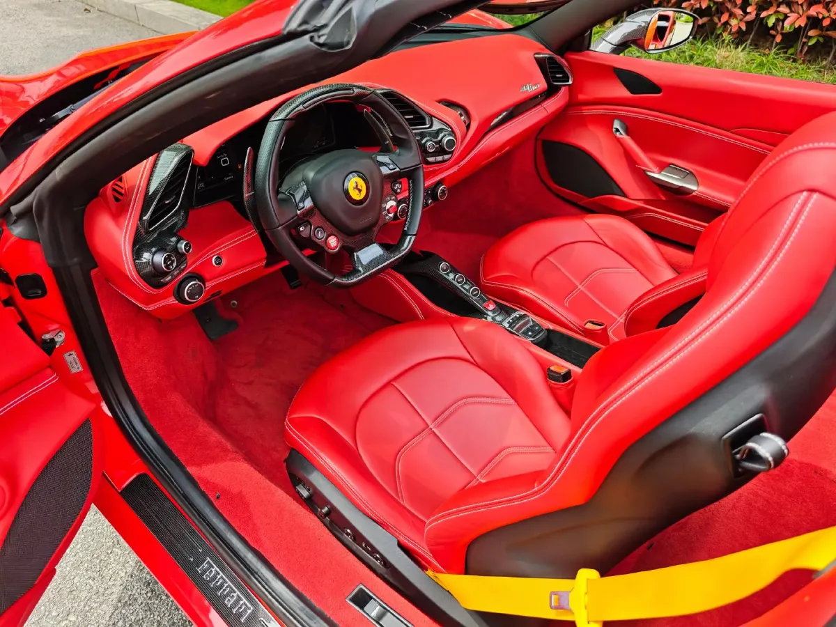 2015 Ferrari 488 3.9T 670HP V8 7DCT,autocango,china used car exporter,china ev exporter,chinese used car exporter,chinese used ev exporter