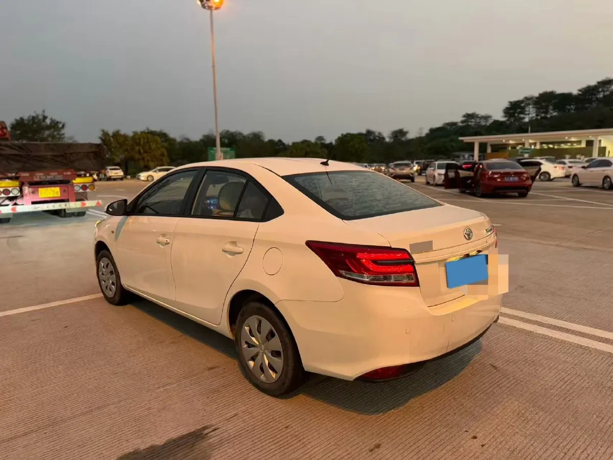 2020 Toyota Yaris L 1.5L 110HP L4 CVT,autocango,china used car exporter,china ev exporter,chinese used car exporter,chinese used ev exporter
