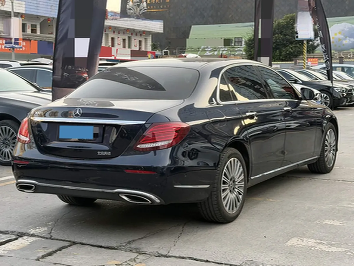 2020 Mercedes-Benz E Class 2.0T 258HP L4 9AT,autocango,china used car exporter,china ev exporter,chinese used car exporter,chinese used ev exporter