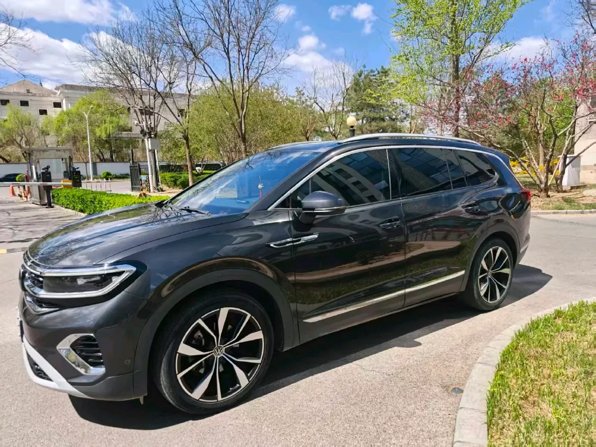 2021 Volkswagen Talagon 2.5T 299HP V6 7DCT,autocango,china used car exporter,china ev exporter,chinese used car exporter,chinese used ev exporter