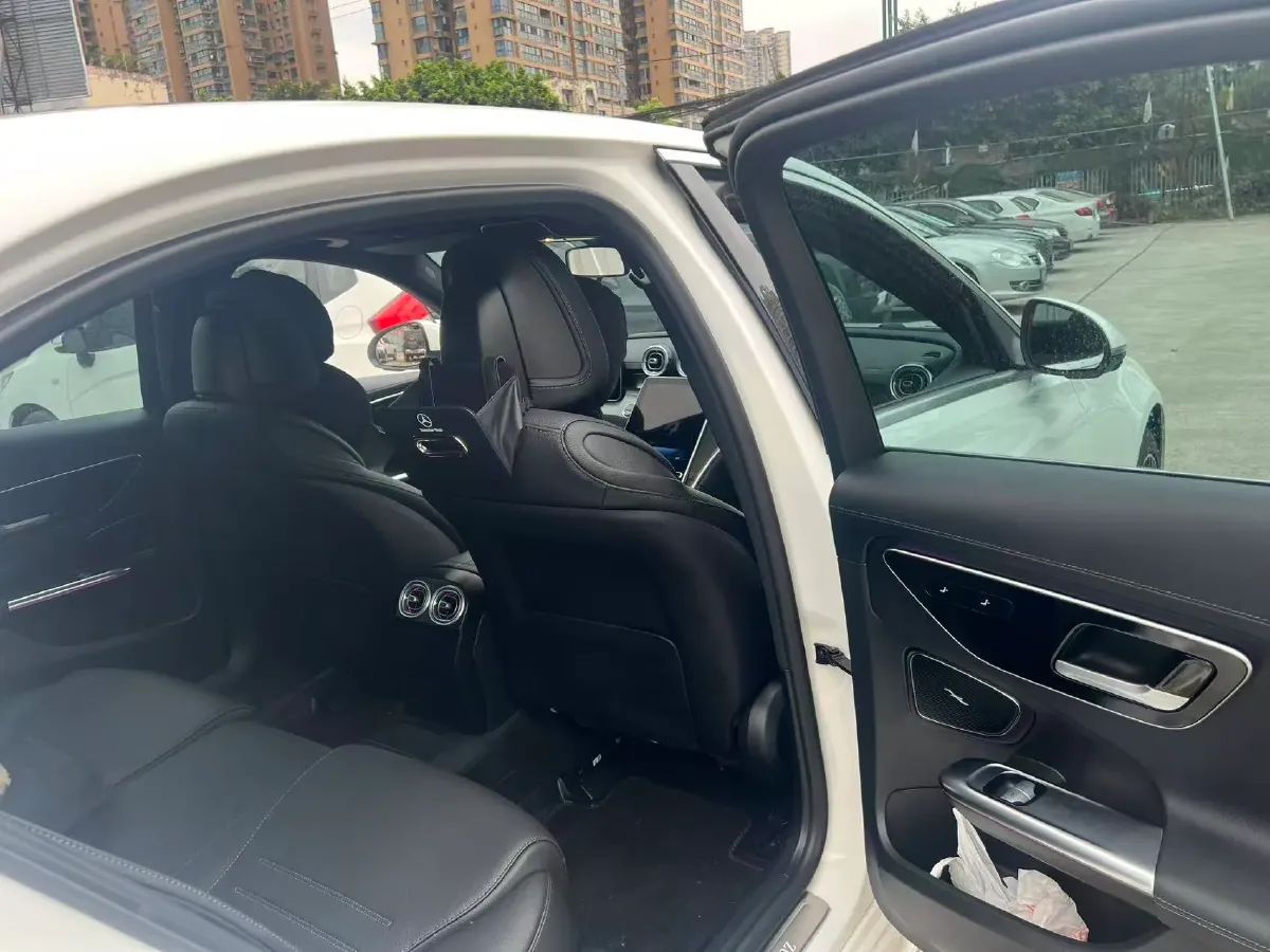 2025 Mercedes-Benz C Class 1.5T 204HP L4 9AT,autocango,china used car exporter,china ev exporter,chinese used car exporter,chinese used ev exporter