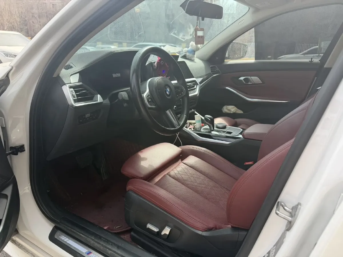 2022 BMW 3 Series 2.0T 156HP L4 8AT,autocango,china used car exporter,china ev exporter,chinese used car exporter,chinese used ev exporter