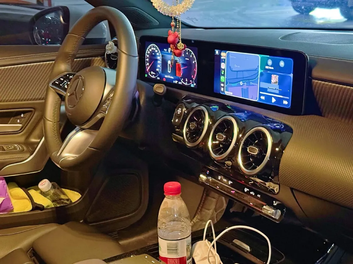 2023 Mercedes-Benz A Class 1.3T 163HP L4 7DCT,autocango,china used car exporter,china ev exporter,chinese used car exporter,chinese used ev exporter