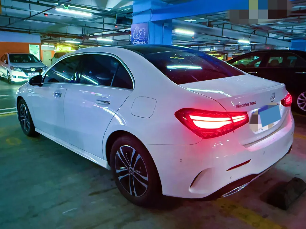 2023 Mercedes-Benz A Class 1.3T 163HP L4 7DCT,autocango,china used car exporter,china ev exporter,chinese used car exporter,chinese used ev exporter