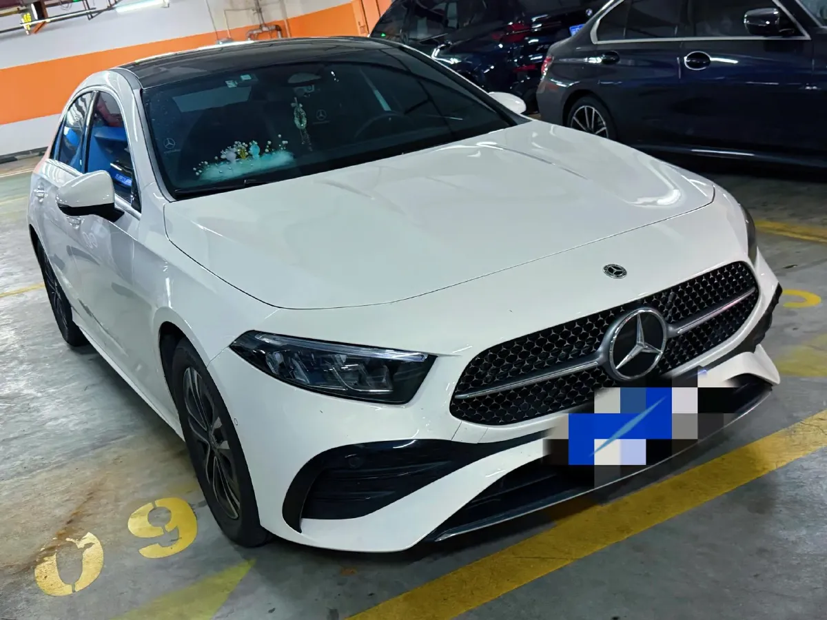 2023 Mercedes-Benz A Class 1.3T 163HP L4 7DCT,autocango,china used car exporter,china ev exporter,chinese used car exporter,chinese used ev exporter