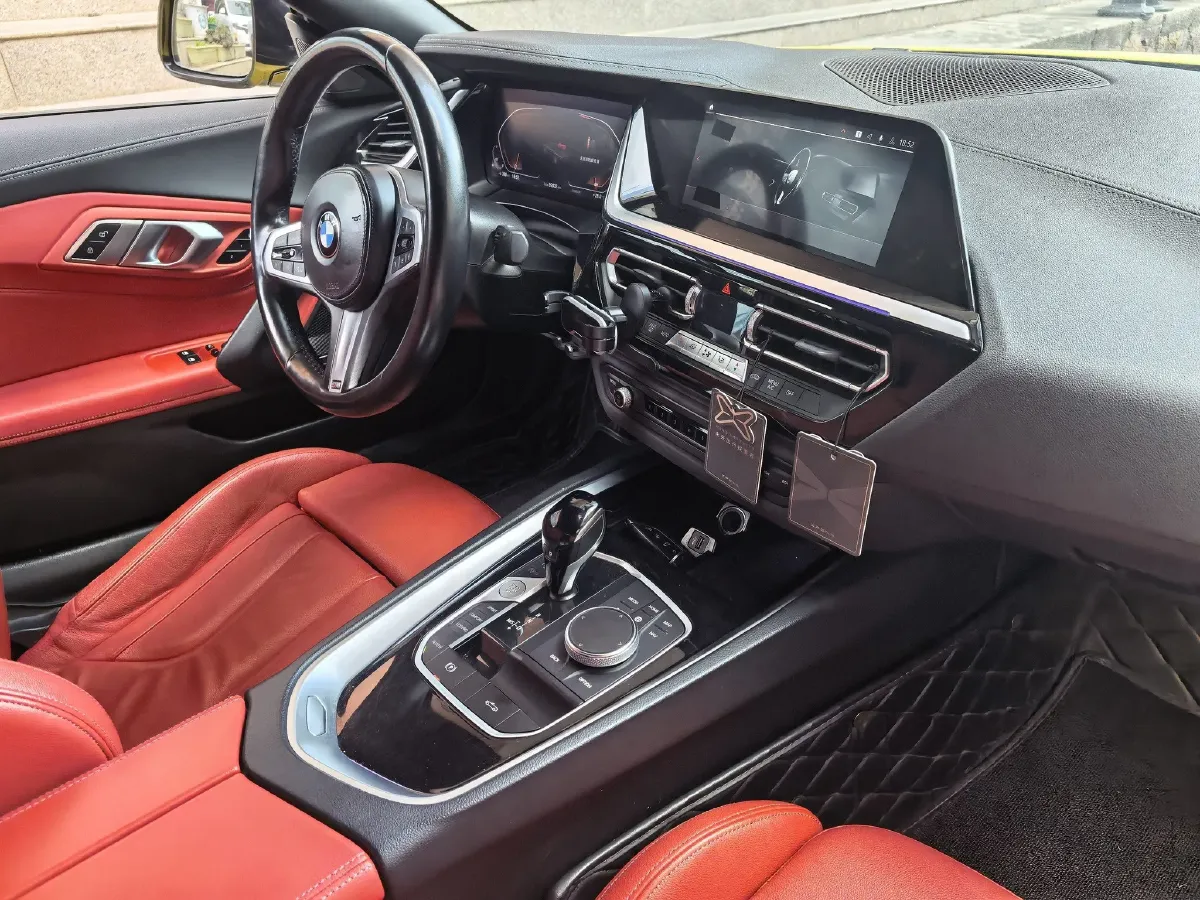 2022 BMW Z4 2.0T 197HP L4 8AT,autocango,china used car exporter,china ev exporter,chinese used car exporter,chinese used ev exporter