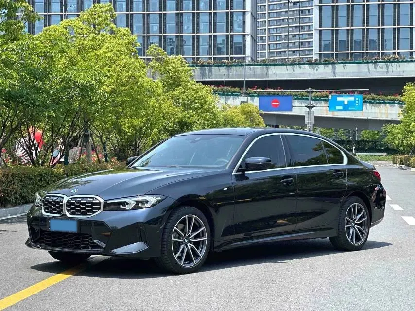 2025 BMW 3 Series 2.0T 184HP L4 8AT,autocango,china used car exporter,china ev exporter,chinese used car exporter,chinese used ev exporter