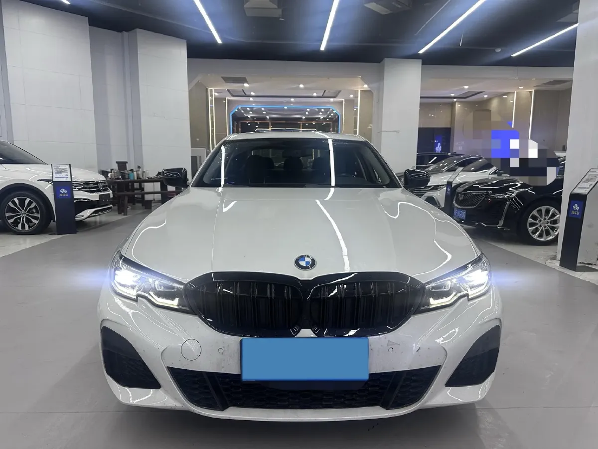 2020 BMW 3 Series 2.0T 156HP L4 8AT,autocango,china used car exporter,china ev exporter,chinese used car exporter,chinese used ev exporter