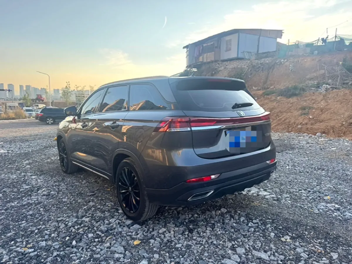 2025 ChangAn CS75 1.5T 188HP L4 7DCT,autocango,china used car exporter,china ev exporter,chinese used car exporter,chinese used ev exporter