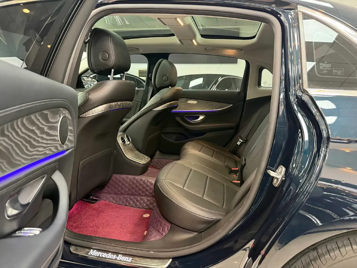 2022 Mercedes-Benz GLC Class 2.0T 258HP L4 9AT,autocango,china used car exporter,china ev exporter,chinese used car exporter,chinese used ev exporter