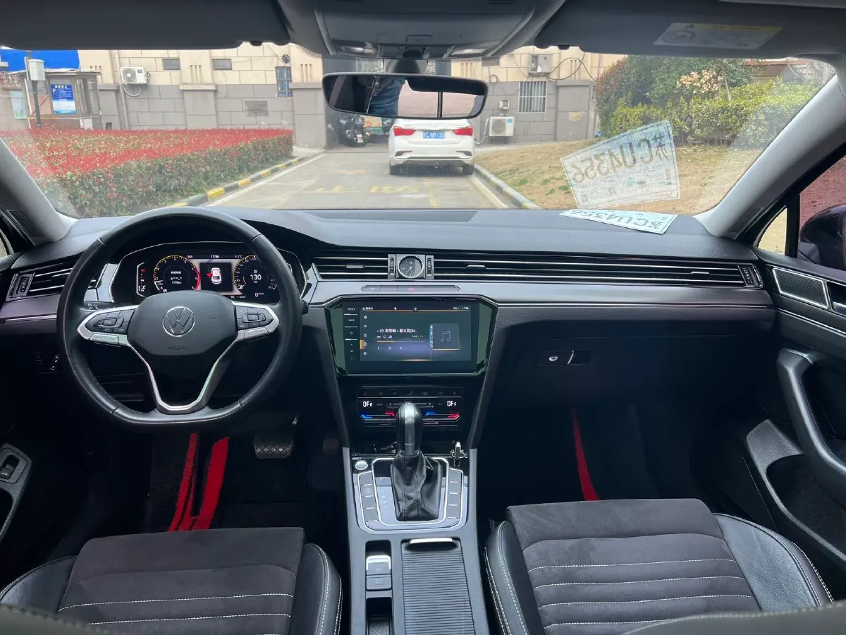 2020 Volkswagen Magotan 2.0T 186HP L4 7DCT,autocango,china used car exporter,china ev exporter,chinese used car exporter,chinese used ev exporter