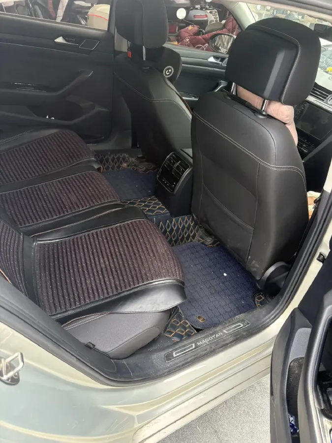 2020 Volkswagen Magotan 2.0T 186HP L4 7DCT,autocango,china used car exporter,china ev exporter,chinese used car exporter,chinese used ev exporter