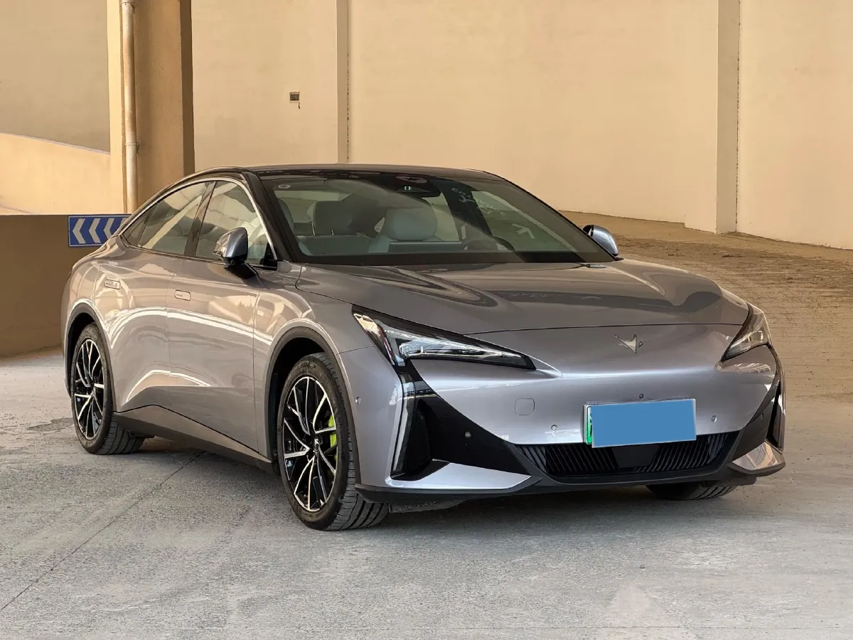 2024 ARCFOX αT5 BEV 79.2KWH,autocango,china used car exporter,china ev exporter,chinese used car exporter,chinese used ev exporter