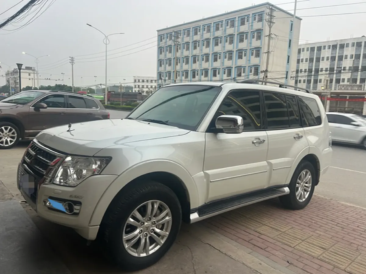 2017 Honda Jade 1.8L 141HP L4 5AT,autocango,china used car exporter,china ev exporter,chinese used car exporter,chinese used ev exporter