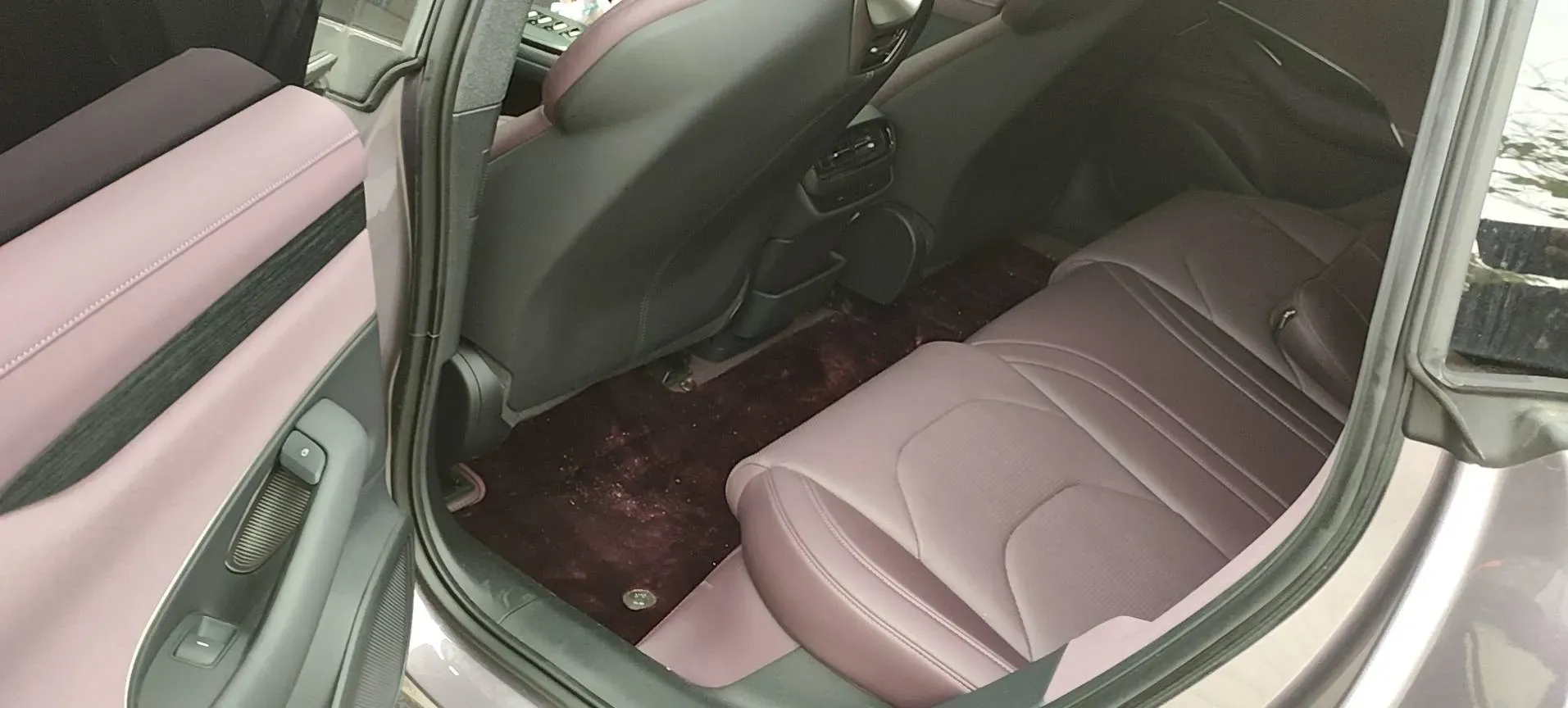 2024 MI SU7 BEV 94.3KWH,autocango,china used car exporter,china ev exporter,chinese used car exporter,chinese used ev exporter