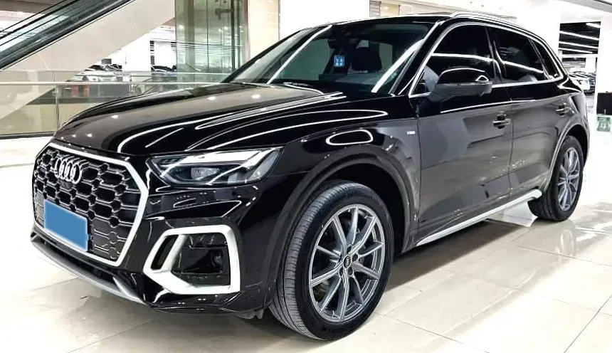 2023 Audi Q5L 2.0T 190HP L4 7DCT,autocango,china used car exporter,china ev exporter,chinese used car exporter,chinese used ev exporter