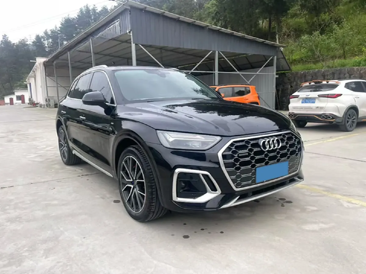 2023 Audi Q5L 2.0T 190HP L4 7DCT,autocango,china used car exporter,china ev exporter,chinese used car exporter,chinese used ev exporter