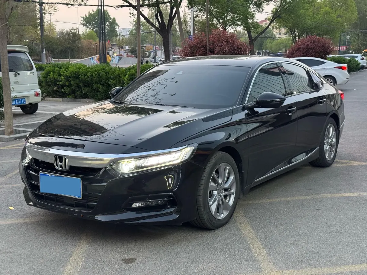2018 Honda Accord 1.5T 194HP L4 CVT,autocango,china used car exporter,china ev exporter,chinese used car exporter,chinese used ev exporter