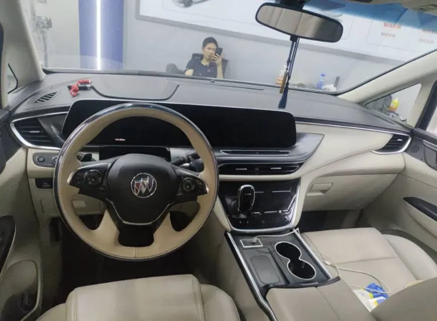 2021 Buick GL8 2.0T 237HP L4 9AT,autocango,china used car exporter,china ev exporter,chinese used car exporter,chinese used ev exporter