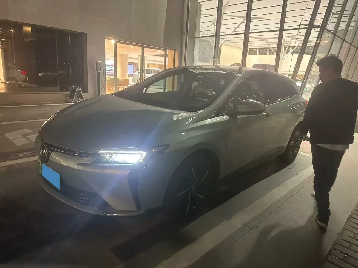 2022 Buick Velite 6 BEV 61.1KWH,autocango,china used car exporter,china ev exporter,chinese used car exporter,chinese used ev exporter