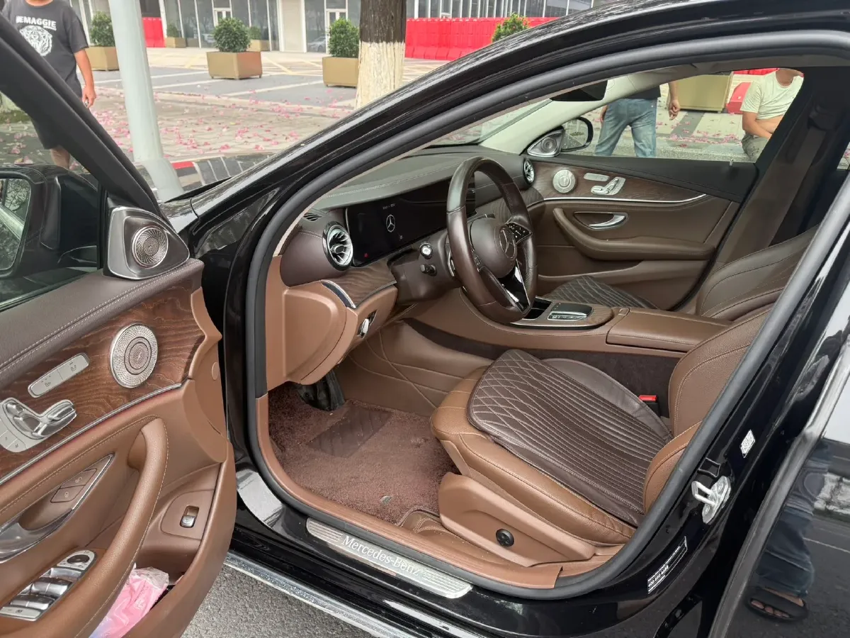 2021 Mercedes-Benz E Class 2.0T 258HP L4 9AT,autocango,china used car exporter,china ev exporter,chinese used car exporter,chinese used ev exporter