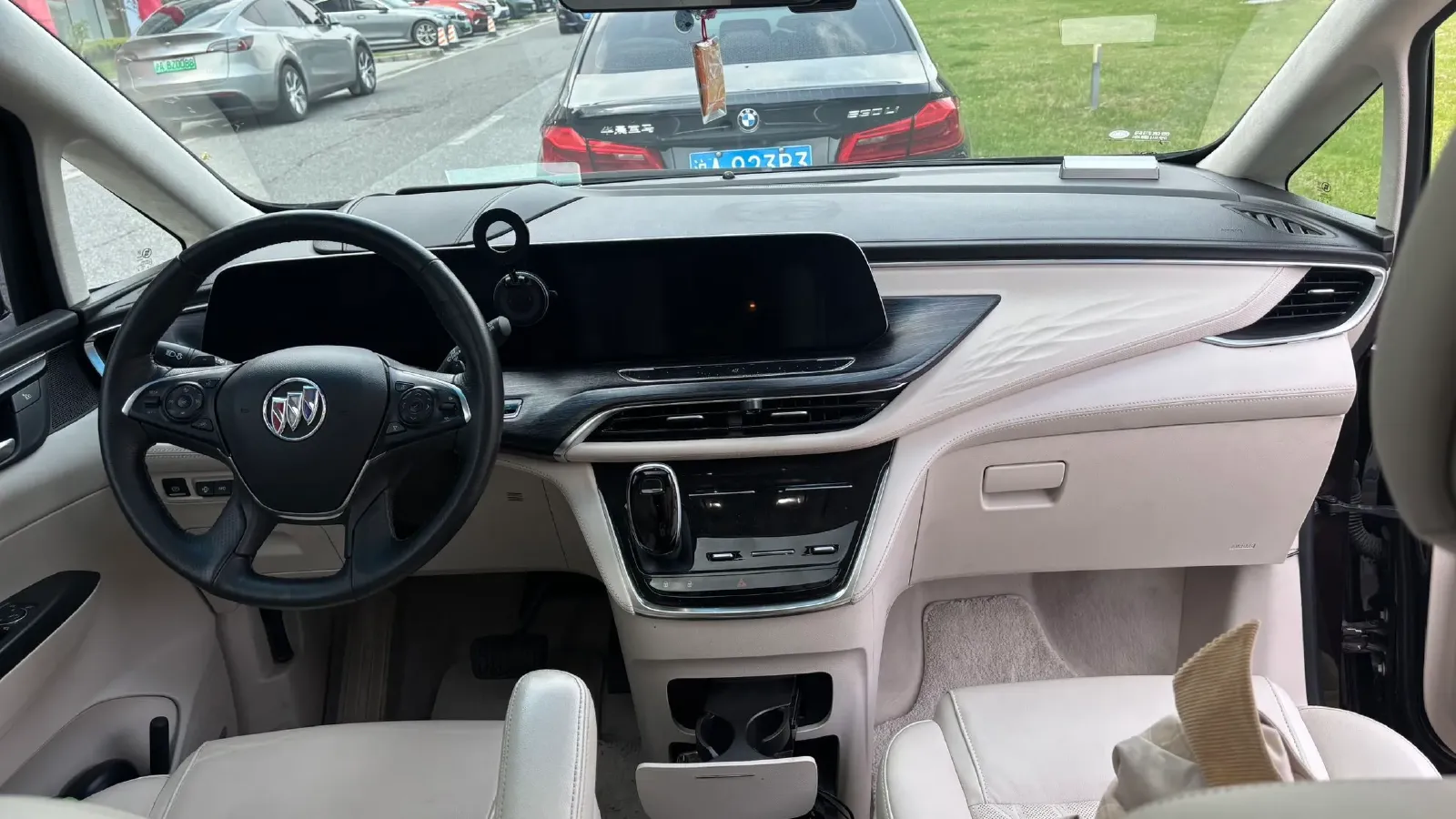 2020 Buick GL8 2.0T 237HP L4 9AT,autocango,china used car exporter,china ev exporter,chinese used car exporter,chinese used ev exporter