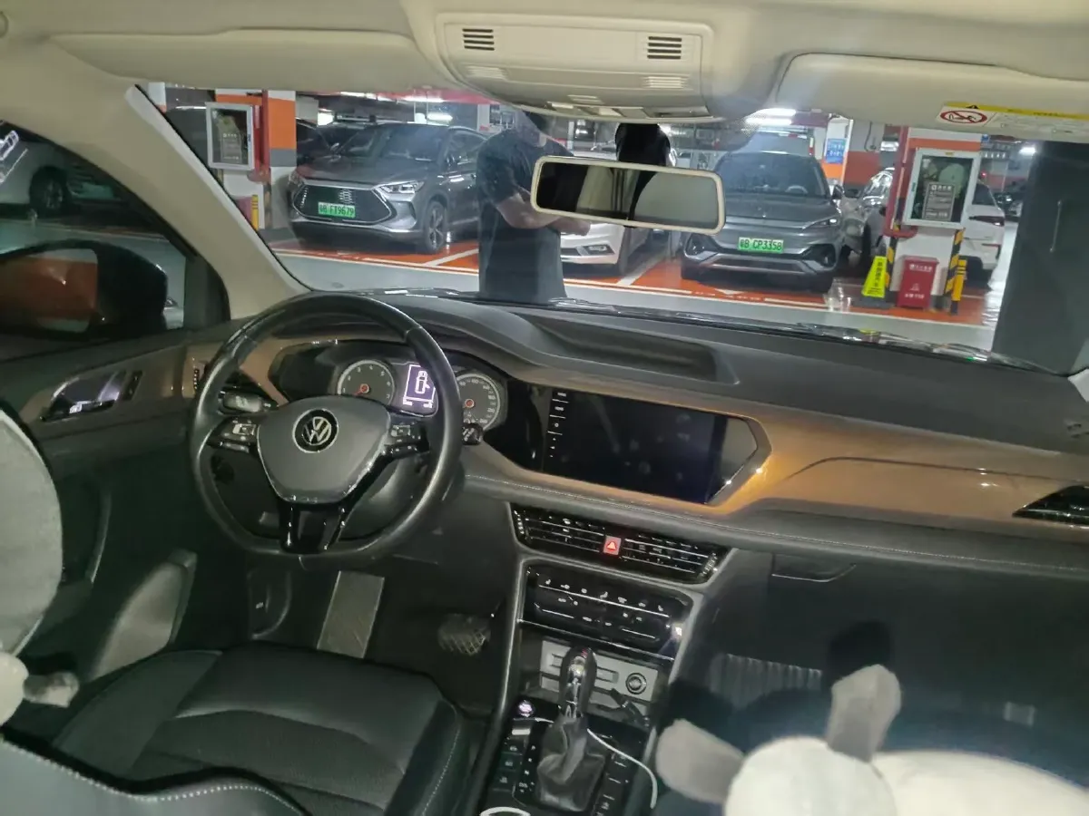 2021 Volkswagen Tharu 1.4T 150HP L4 7DCT,autocango,china used car exporter,china ev exporter,chinese used car exporter,chinese used ev exporter