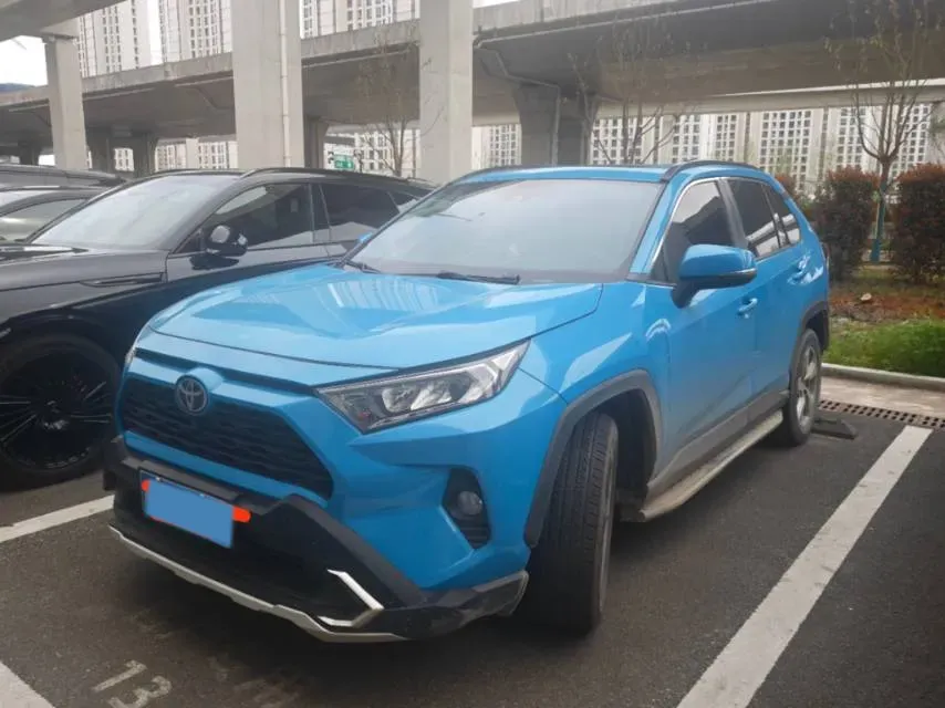 2020 Toyota RAV4 2.0L 171HP L4 CVT,autocango,china used car exporter,china ev exporter,chinese used car exporter,chinese used ev exporter