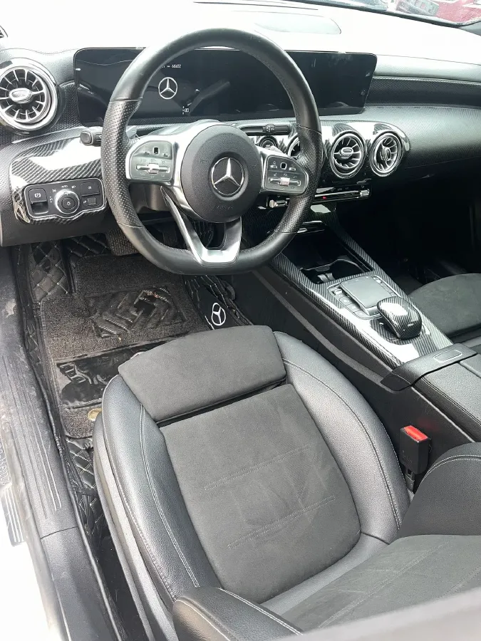 2020 Mercedes-Benz A Class 1.3T 163HP L4 7DCT,autocango,china used car exporter,china ev exporter,chinese used car exporter,chinese used ev exporter
