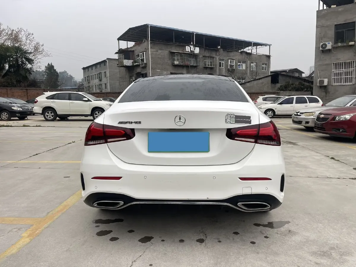 2020 Mercedes-Benz A Class 1.3T 163HP L4 7DCT,autocango,china used car exporter,china ev exporter,chinese used car exporter,chinese used ev exporter