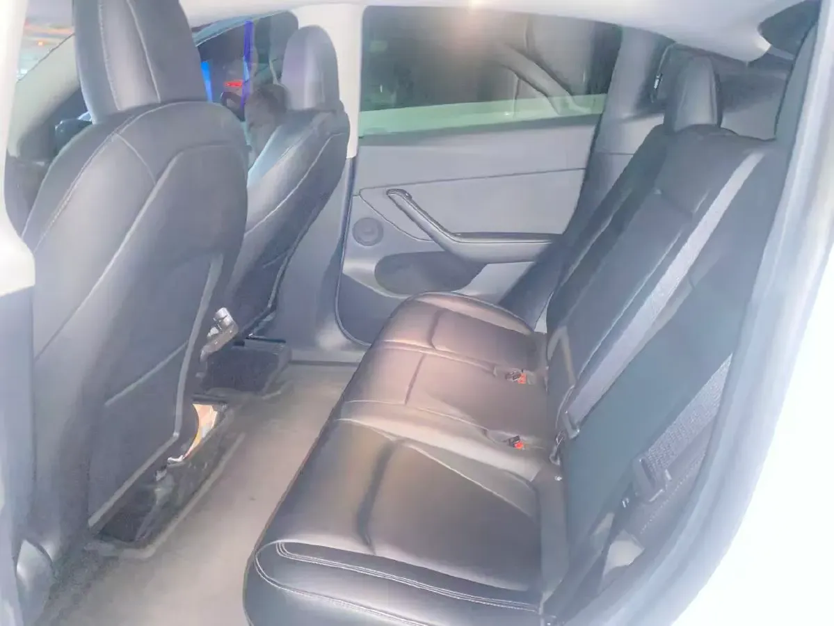 2022 Tesla Model Y BEV 60KWH,autocango,china used car exporter,china ev exporter,chinese used car exporter,chinese used ev exporter