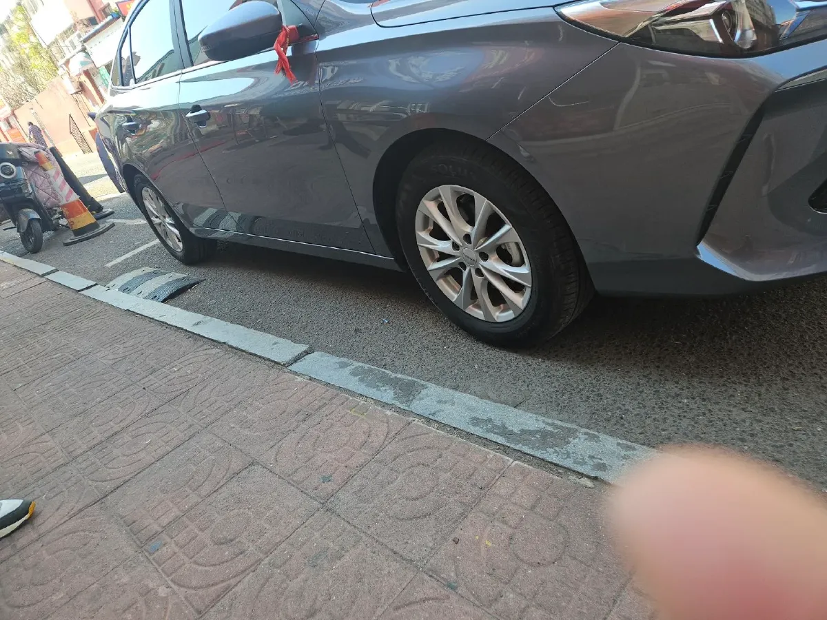 2023 Roewe i5 1.5L 129HP L4 CVT,autocango,china used car exporter,china ev exporter,chinese used car exporter,chinese used ev exporter