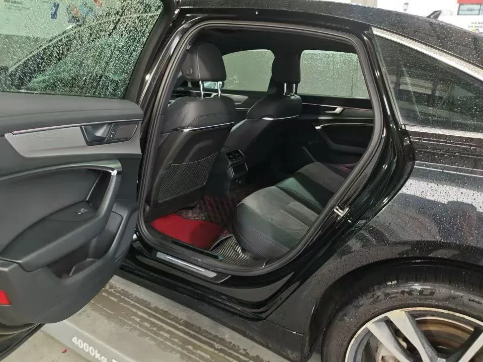 2021 Audi A6L 2.0T 190HP L4 7DCT,autocango,china used car exporter,china ev exporter,chinese used car exporter,chinese used ev exporter